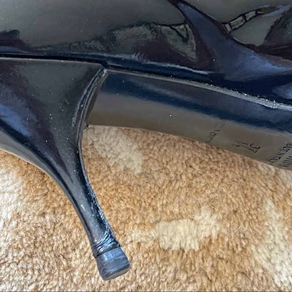 Miu Miu Black Patent Leather Pointy Toe Heels Size 37 1/2 - Picture 10 of 14